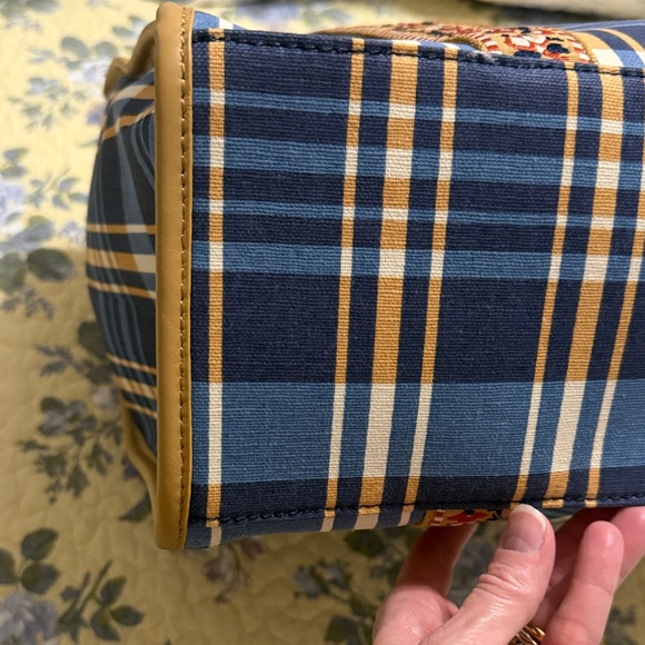 Spartina 449 Blue and Tan Plaid Tote - Picture 9 of 13